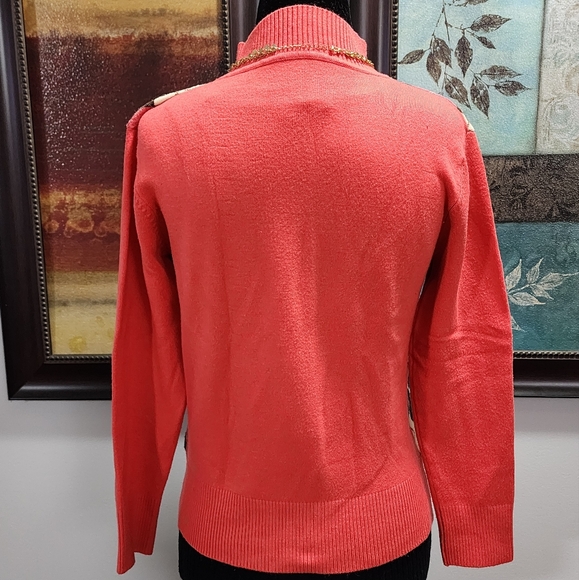 Cute sweater - Picture 2 of 4